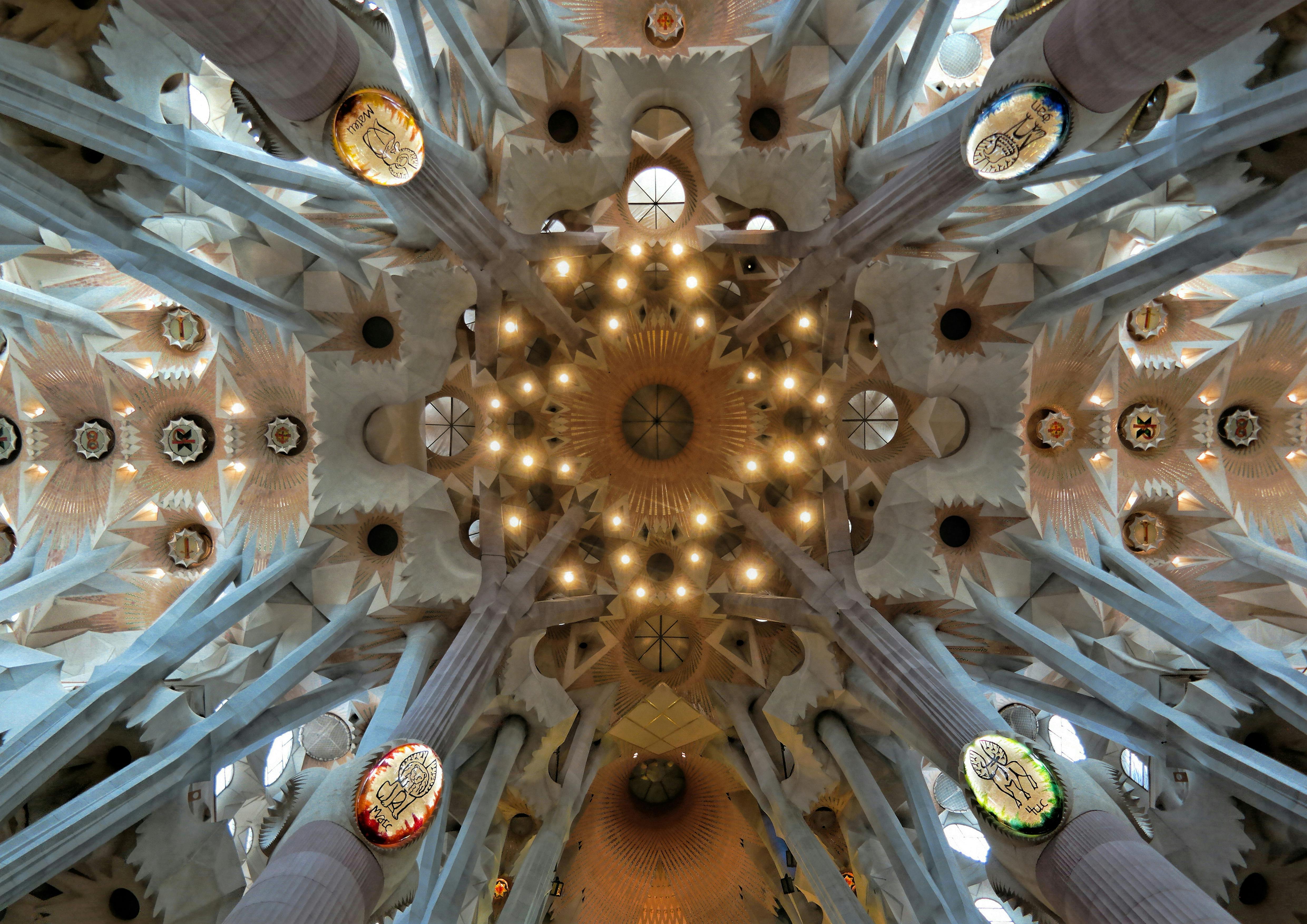 Barcelona: Gaudí, Beaches & Tapas