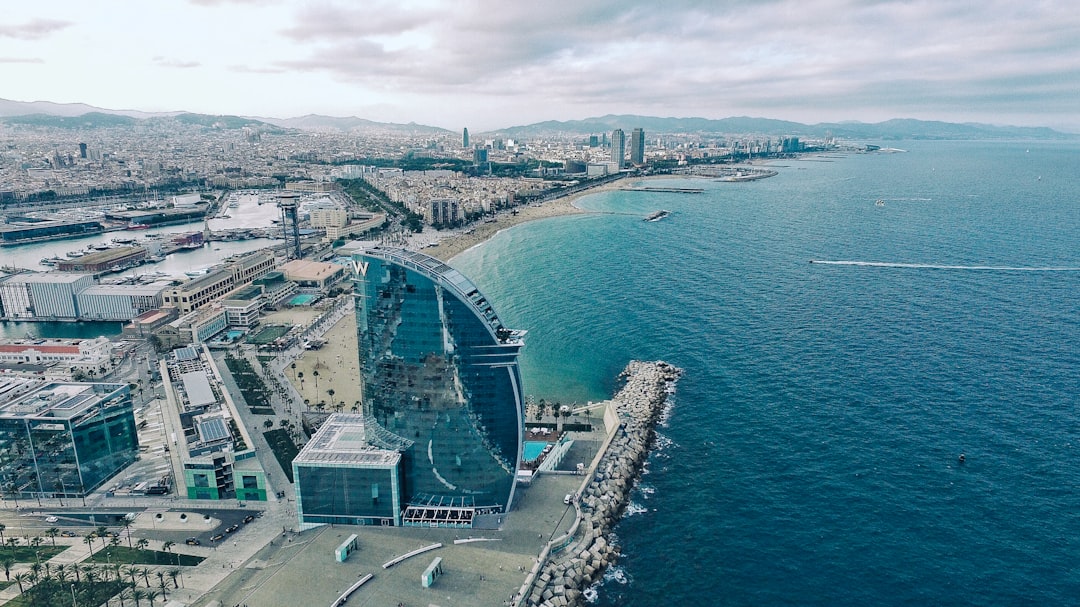 Barcelona: Gaudí, Beaches & Tapas